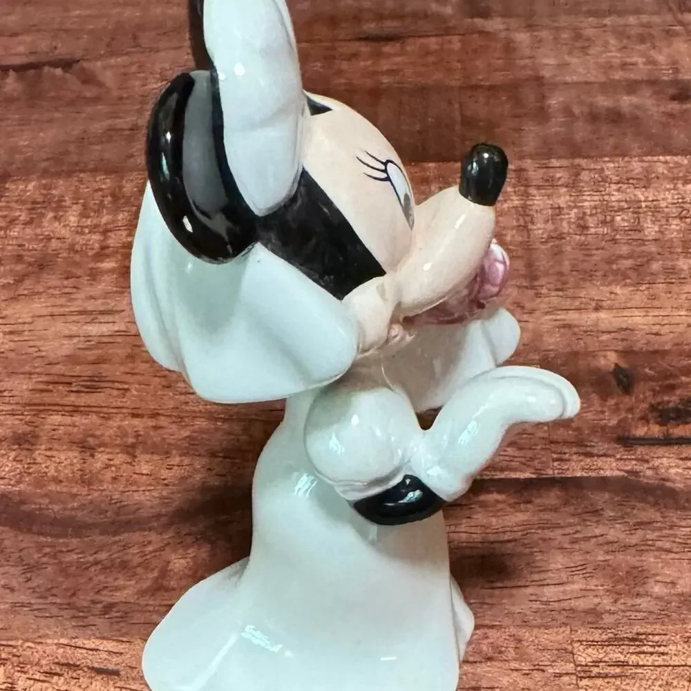 Vintage Minnie Mouse Bride  Porcelain Figure Disney Salt Shaker